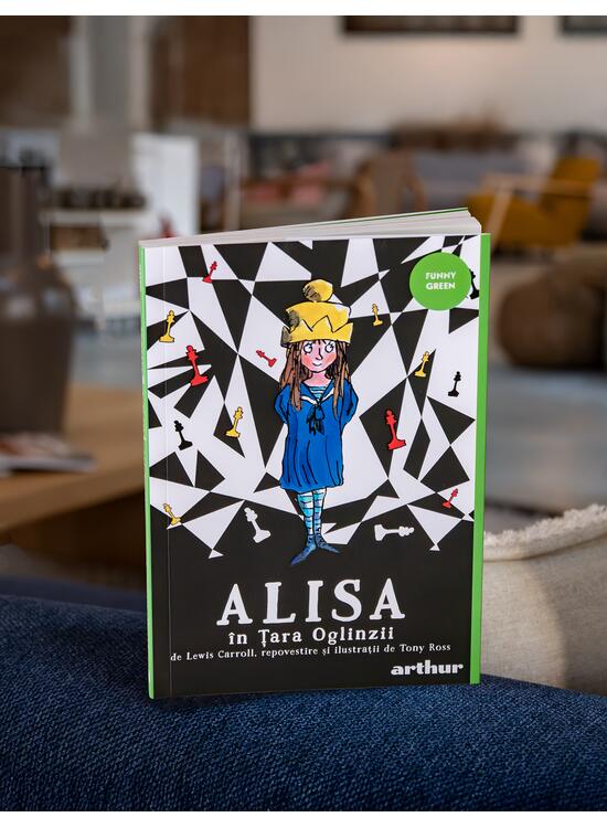 Alisa în Țara Oglinzii | paperback - gallery big 3