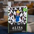 Alisa în Țara Oglinzii | paperback - gallery small 