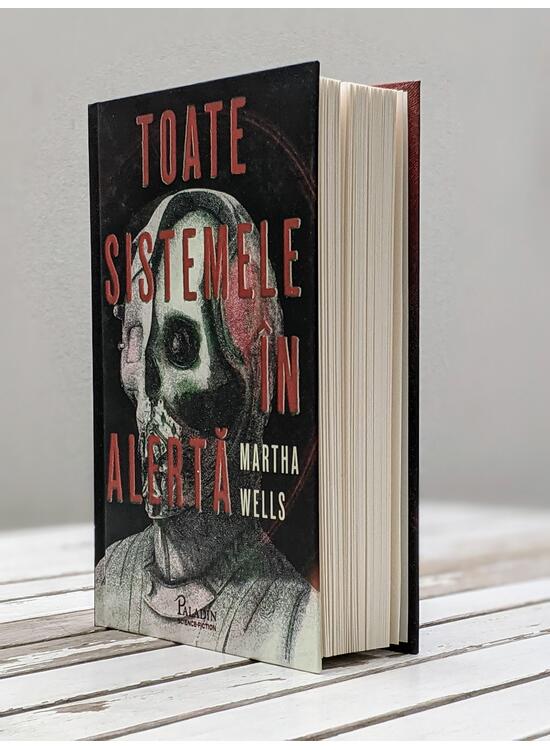 Pachet Martha Wells (Toate sistemele în alertă, Strategie de ieșire) - gallery big 3