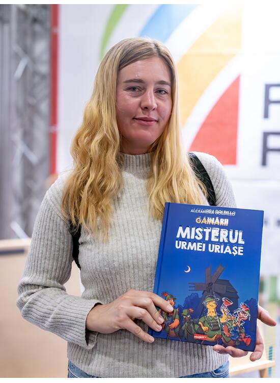 Găinării. Misterul urmei uriașe - gallery big 3