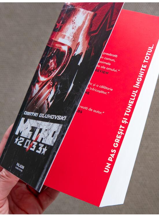 Copertă produs Metro 2033 | paperback - gallery big 4