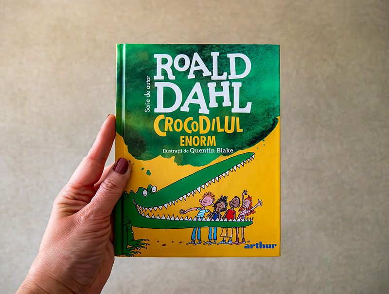 fotografie carte Crocodilul enorm de Roald Dahl fotografie carte Crocodilul enorm de Roald Dahl