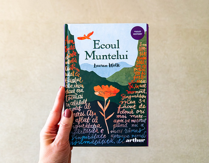 fotografie carte „Ecoul muntelui” de Lauren Wolk fotografie carte „Ecoul muntelui” de Lauren Wolk