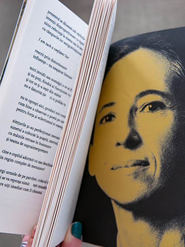Fotografie interior volumul predeterminat de Teodora Coman 